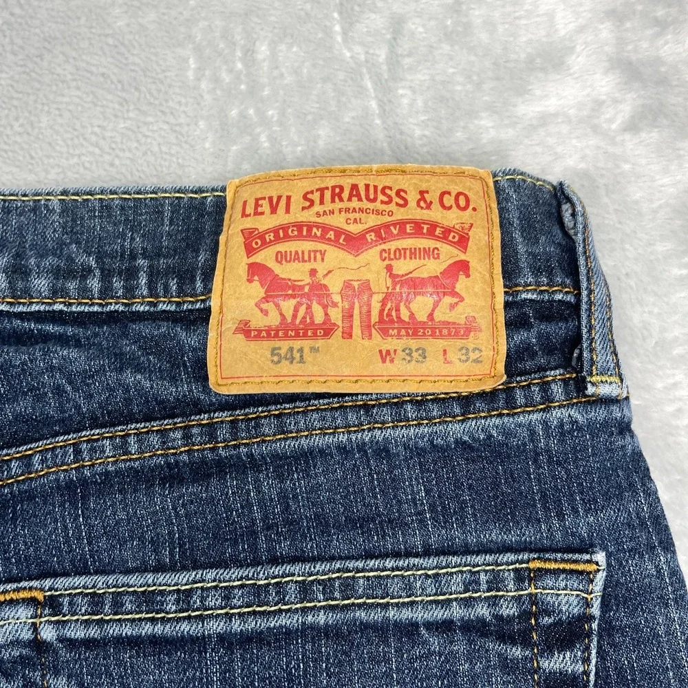 Levi's Jeans Men 33x32 (33x30) Blue Denim 541 Red Tab Stretch Athletic Taper Fit